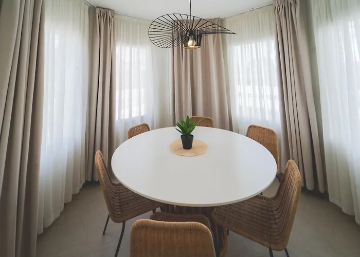 Olivos ホテル アデヘ