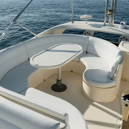 Olivos מלון אדחה